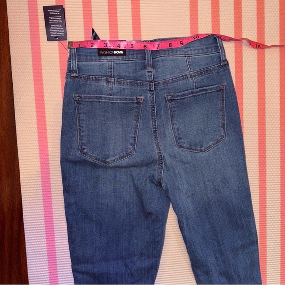 Fashion Nova Women's Distressed Blue Skinny Jeans - Picture 5 of 5